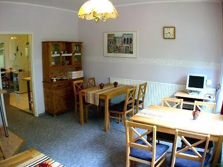 Landhaus-dircks-einzelzimmer-1 Brösum